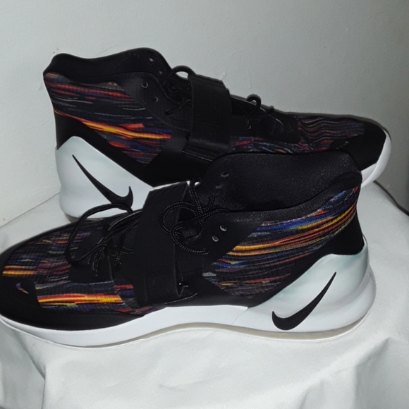 SOLD !!NIKE SHOES AIRMAX SZ 10.5 - Picture 6 of 8